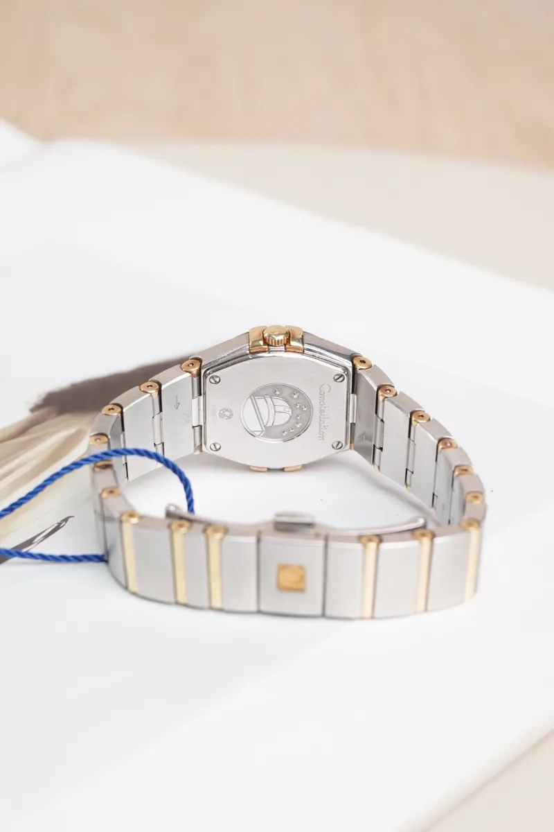 OMEGA Watch Collection Watch Gold One Size25mm — detail view 6 of 11