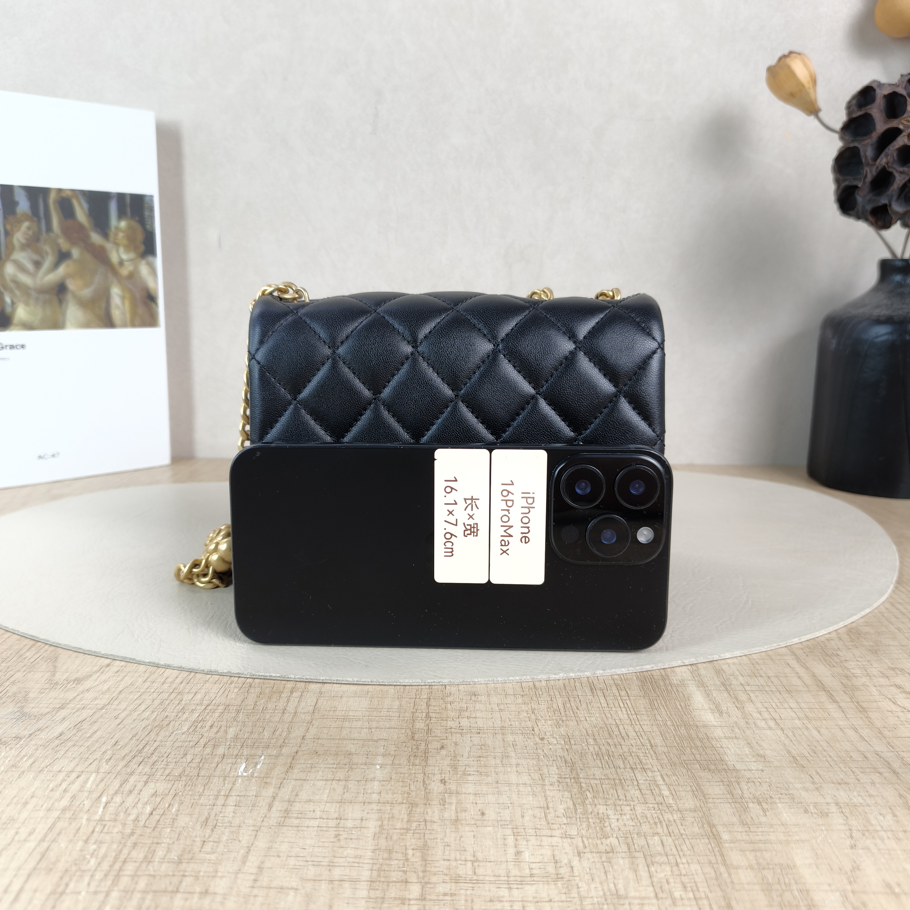 Chanel Crossbody Bag Black Lambskinmini17 × 8 × 12 cm — cover view 2 of 6