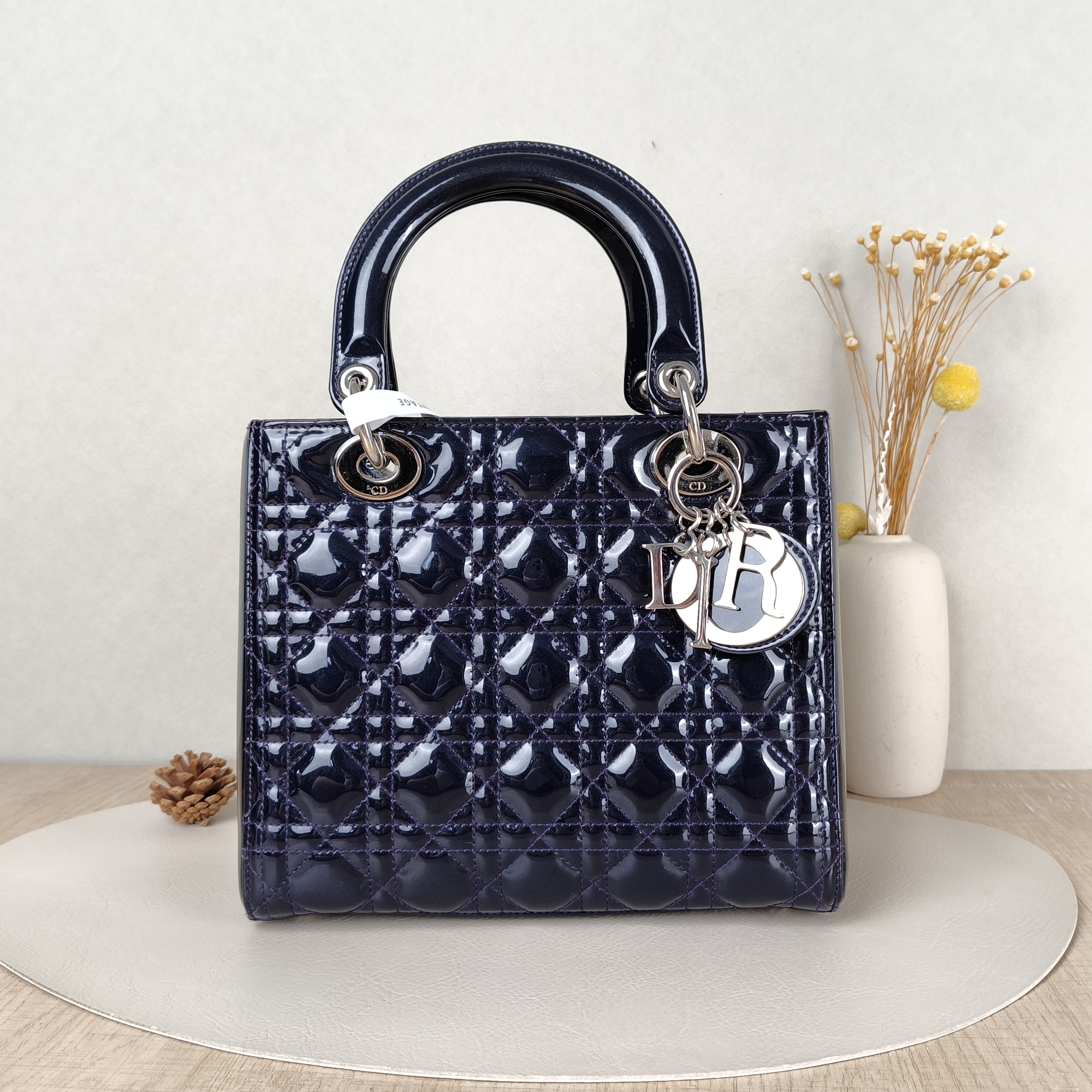 DIOR Top Handle Bag Lady Lady Dior Bag Patent Leather Medium24 × 12 × 21 cm