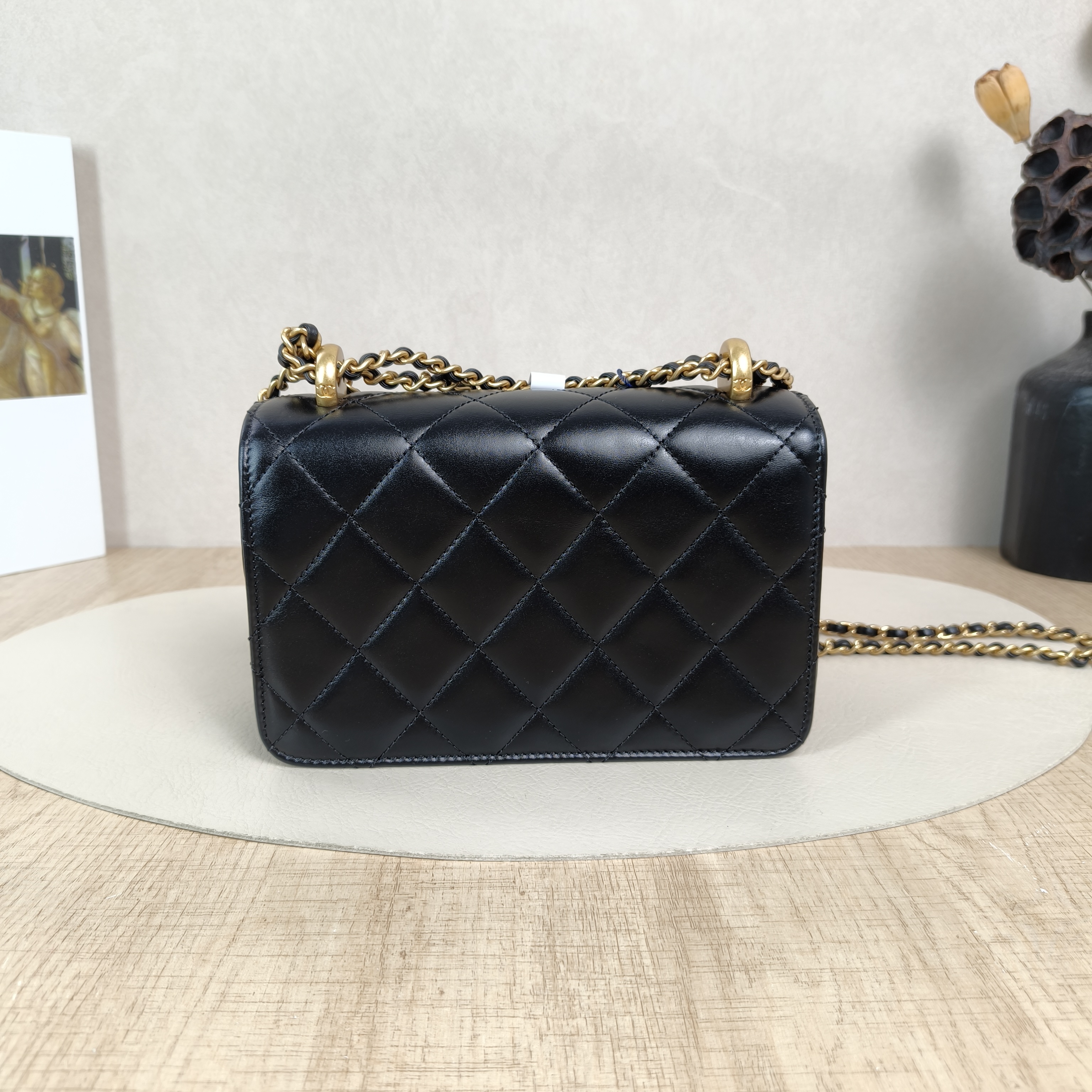 Chanel Crossbody Bag Black Calfskin Small19 × 8 × 12 cm — cover view 6 of 6