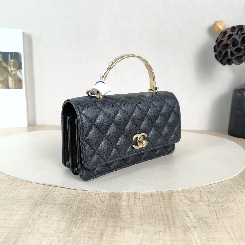 Chanel Crossbody Bag coco crush woc Black Grained Calfskin One Size 19.2 × 6 × 11 cm — cover view 2 of 6