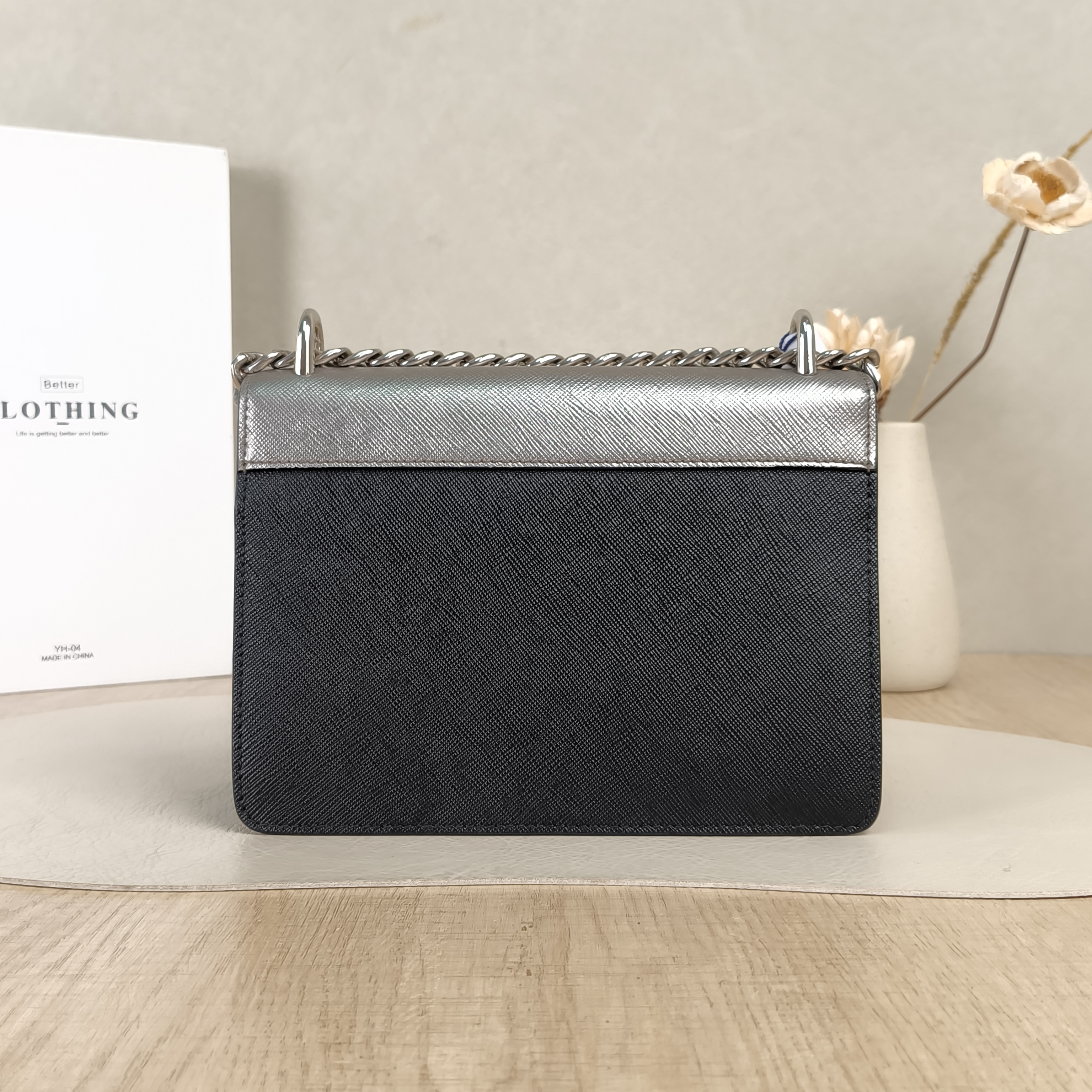 PRADA Crossbody Bag Messenger Bag Crossbody Bag Black Calfskin One Size20 × 4 × 14.5 cm — cover view 3 of 4