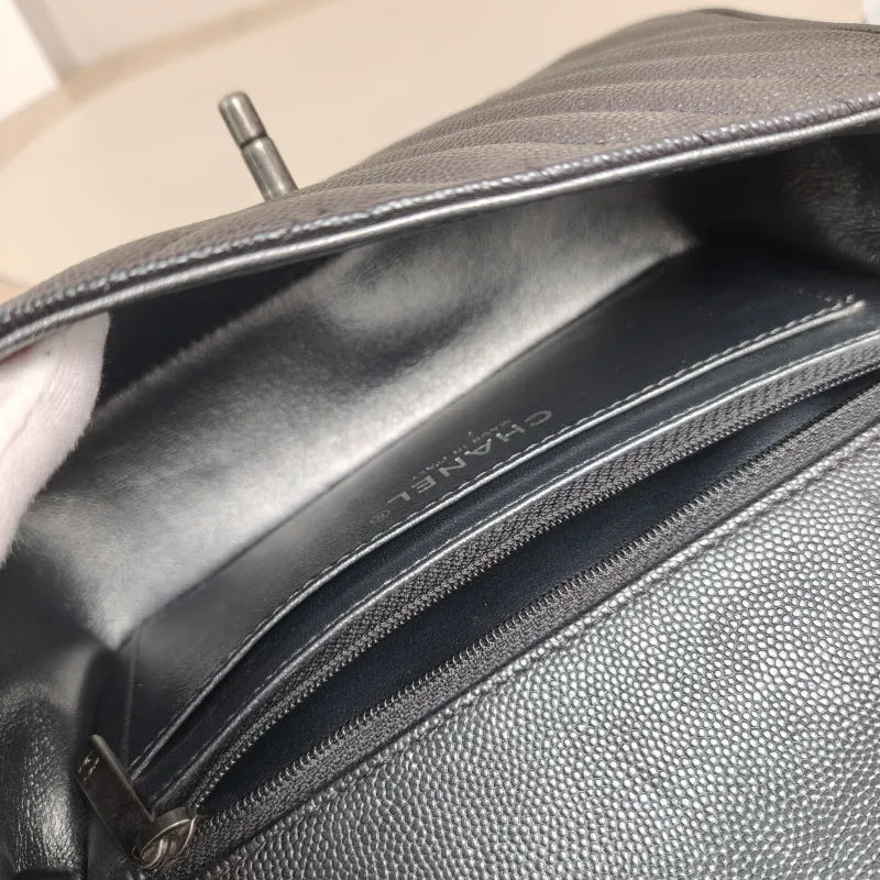 Chanel Crossbody Bag Classic Flap Large Mini CF Mini Black V Grained Calfskin mini20 × 6 × 12 cm — detail view 1 of 14