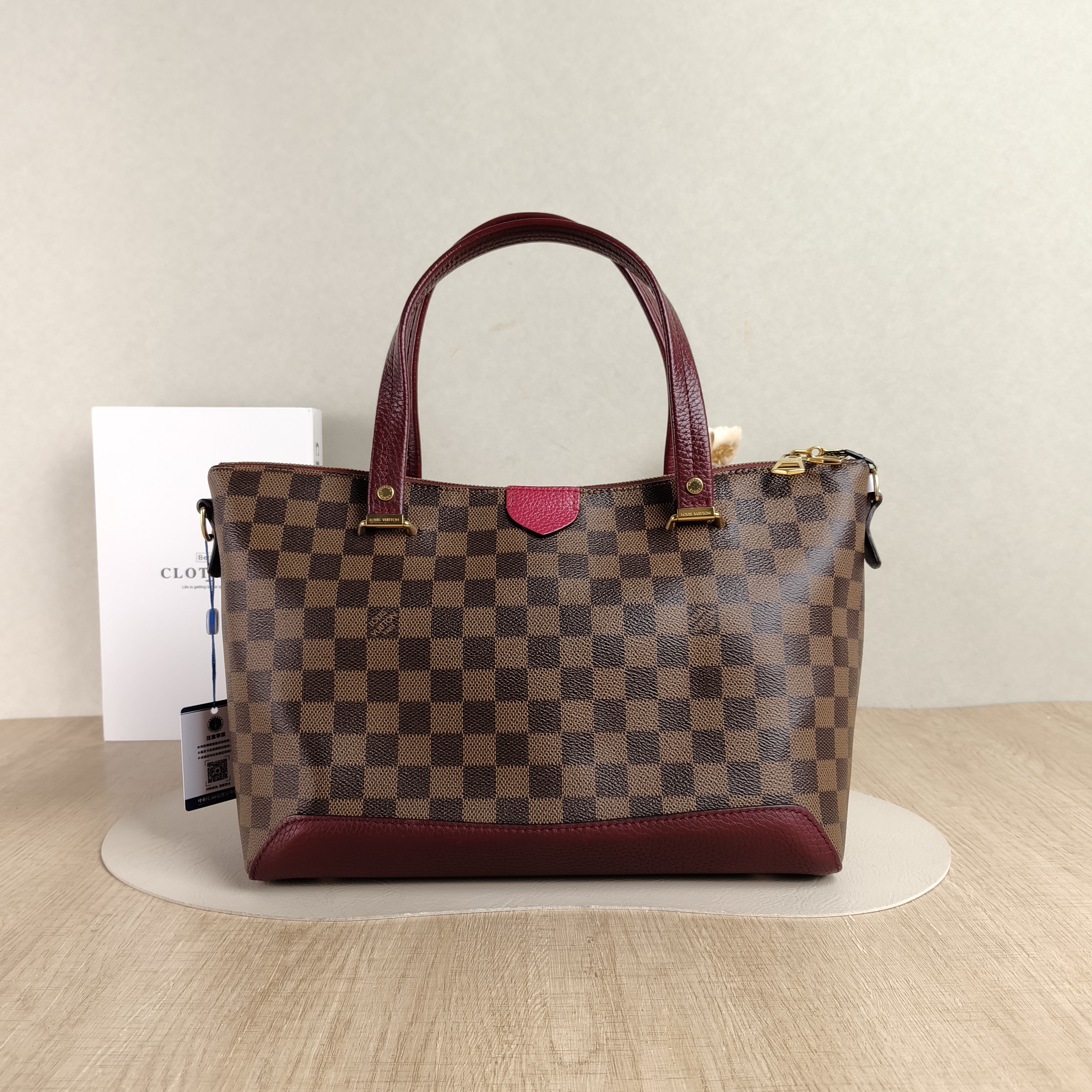 Louis Vuitton Top Handle Bag Hyde Park Top Handle Bag Red · PVC · Calfskin One Size32 × 14 × 24 cm