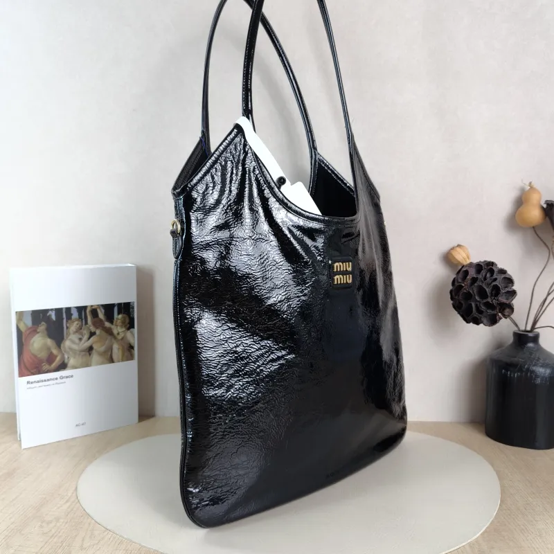Miumiu Shoulder Bag IVY Tote Shopping Tote Black Patent Leather Medium 35*40 — cover view 5 of 5