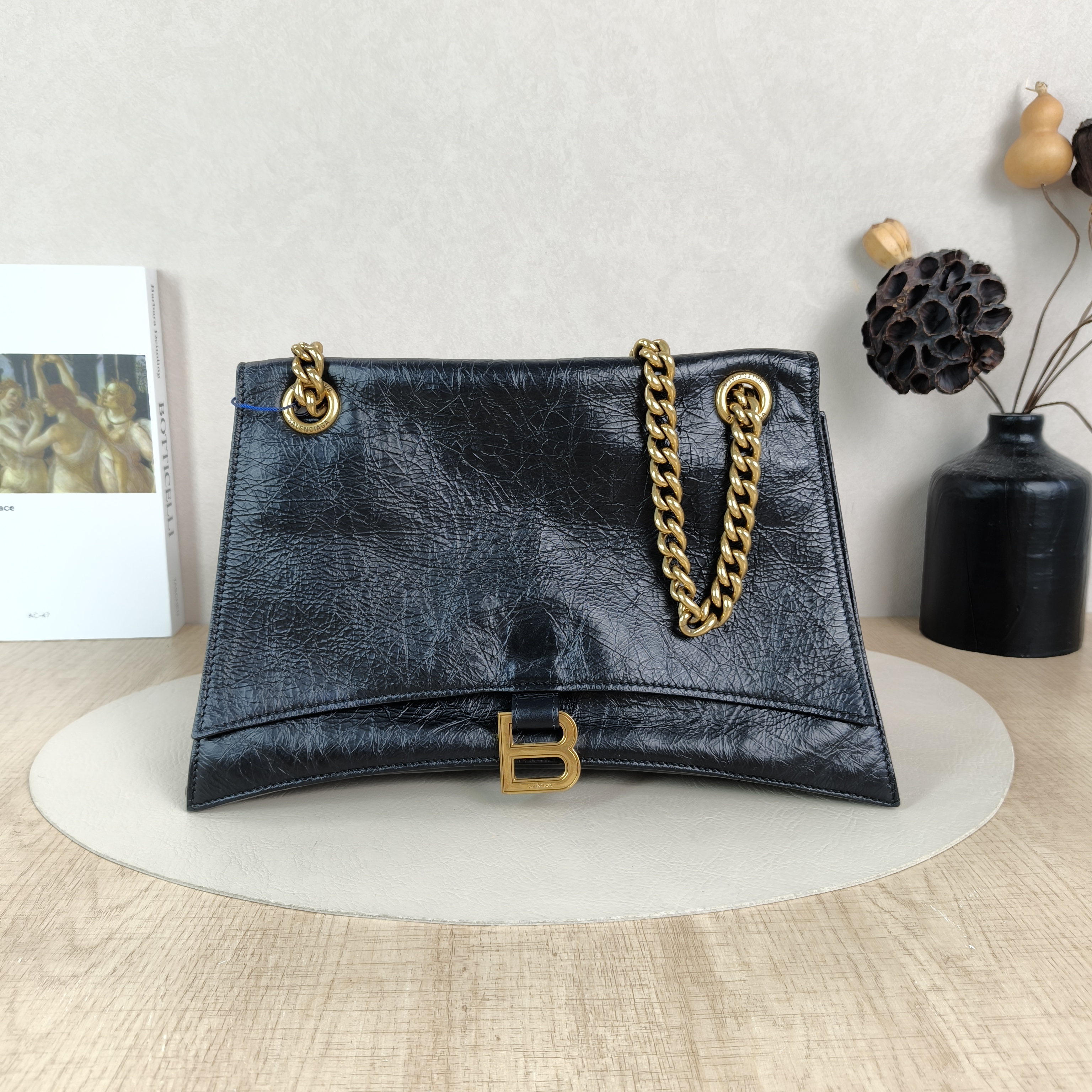 BALENCIAGA Shoulder Bag CRUSH Chain Bag Black CC alfskin Medium30 × 13 × 20 cm