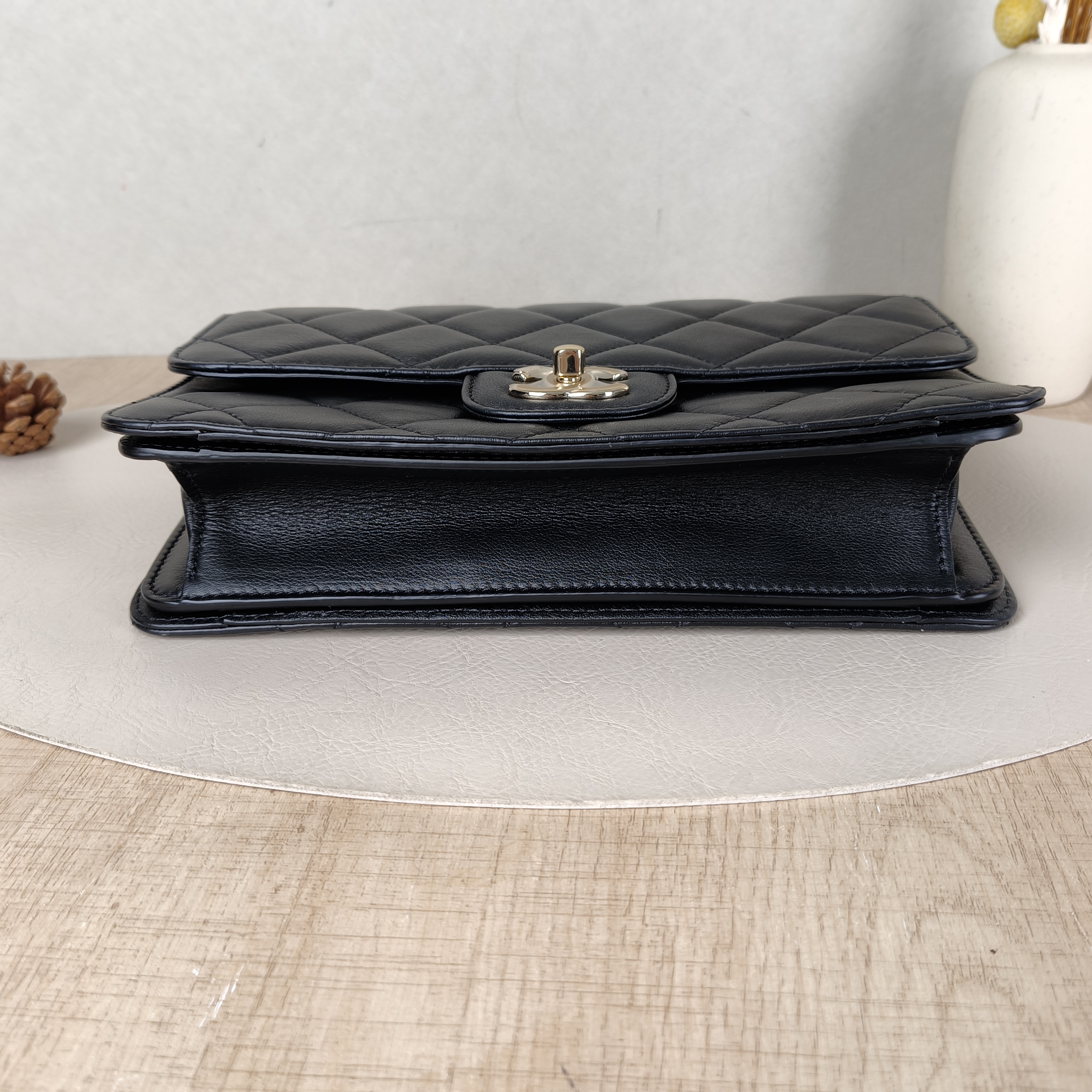 Chanel Crossbody Bagcoco lady Black Calfskin One Size25.5 × 7 × 17 cm — cover view 5 of 5