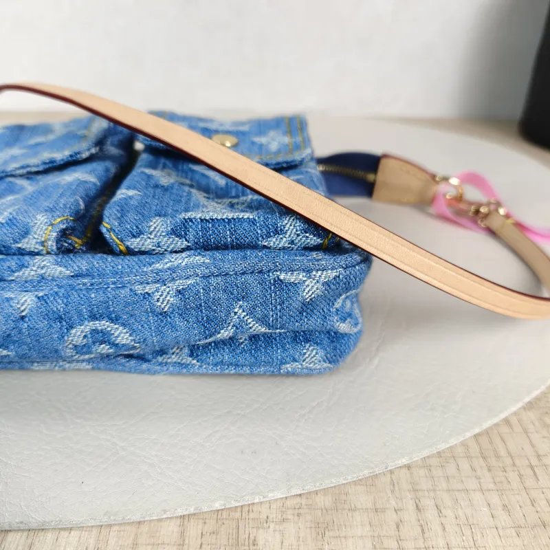 Louis Vuitton Shoulder Bag Pochette Accessories Cargo One Size 23.5 × 3 × 14 cm — detail view 3 of 11
