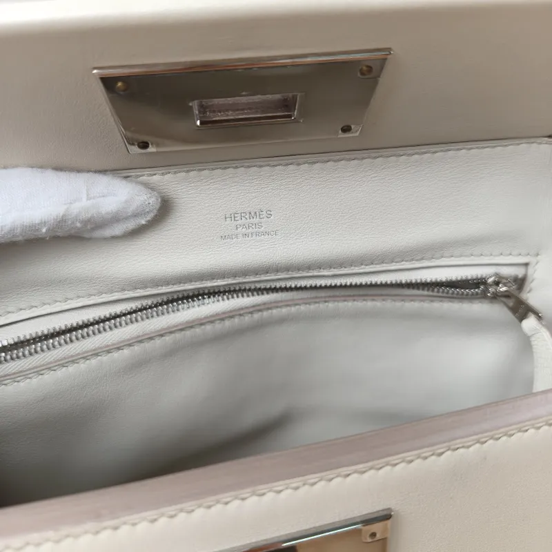 Hermès Crossbody Bag24 · 24 21 Shoulder Bagmini — detail view 1 of 20