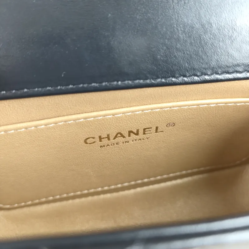 Chanel Crossbody Bag Black Calfskin Small 19 × 8 × 12 cm — detail view 7 of 12