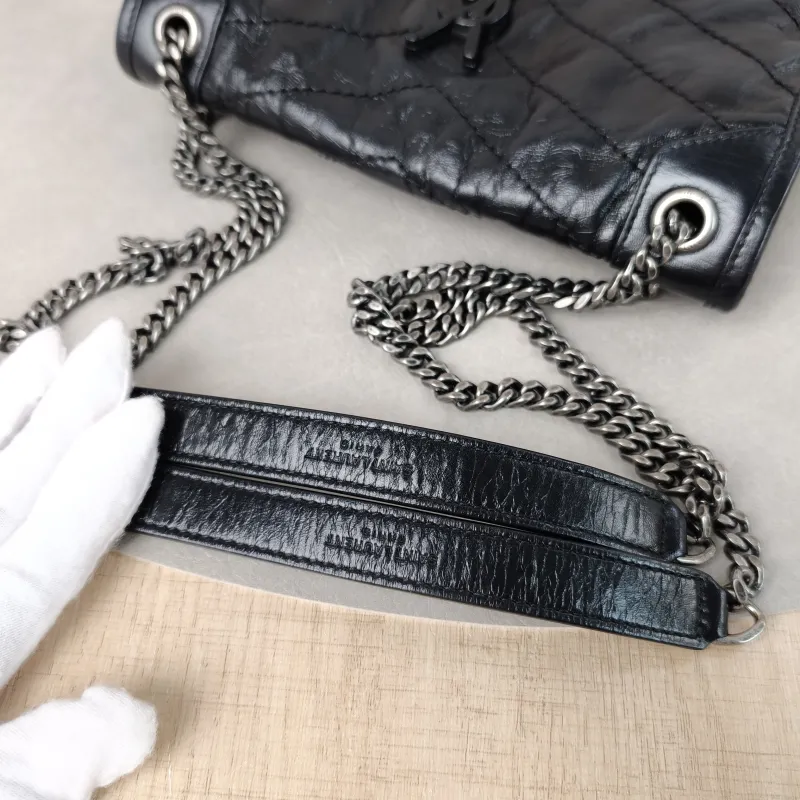 SAINT LAURENT Crossbody Bag Niki D Waxed Leather Calfskin Small21 × 7.5 × 16 cm — detail view 4 of 14