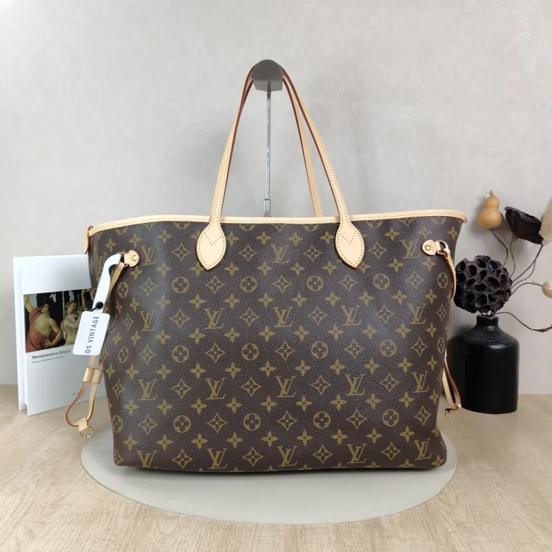 Louis Vuitton Shoulder Bag Neverfull Monogram PVC Large39 × 19 × 32 cm