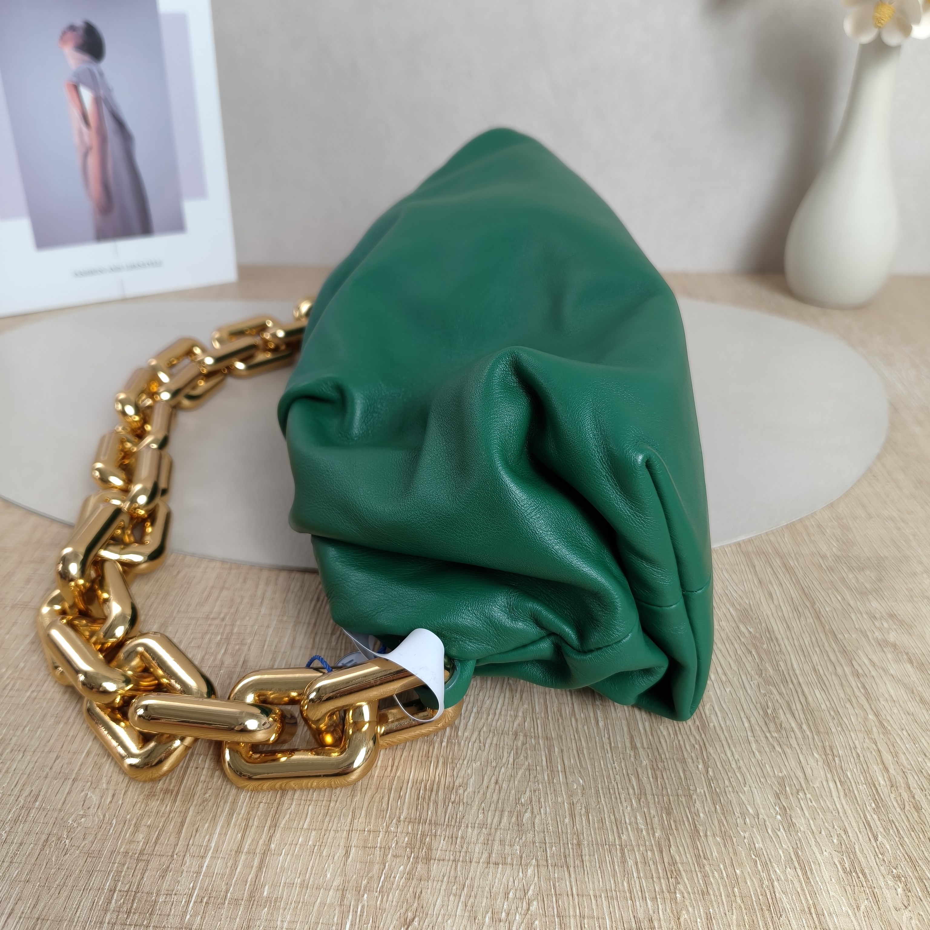 Bottega Veneta Shoulder Bag The Chain Pouch Green Calfskin One Size30 × 8 × 15 cm — cover view 3 of 10
