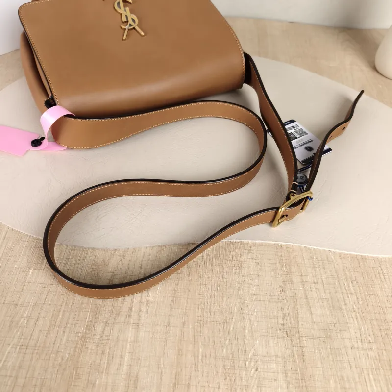 SAINT LAURENT Crossbody Bag Niki Besace Messenger Bag Caramel Calfskin Small 21.5 × 9.5 × 16 cm — detail view 3 of 12