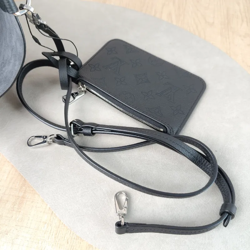Louis Vuitton Crossbody Bag Blossom Top Handle Bag Black Calfskin Small 20 × 12.5 × 20 cm — detail view 10 of 11