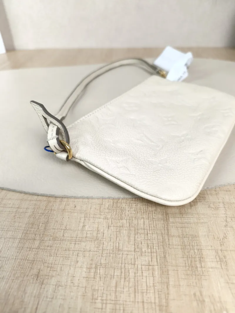 Louis Vuitton Top Handle Bag Top Handle Bag White Calfskin One Size18*11 — detail view 4 of 11