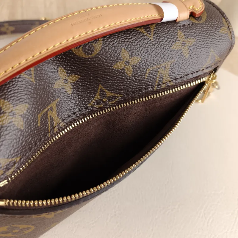 Louis Vuitton Crossbody Bag Pochette Métis East West Monogram PVC Small 21.5 × 6 × 13.5 cm — detail view 13 of 13