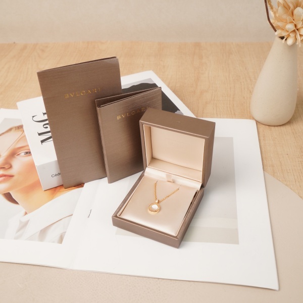 Bvlgari Necklace18K · Authenticity Card · Box · · 45㎝