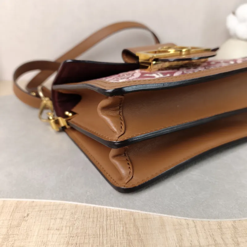 Louis Vuitton Crossbody Bag Dauphine 1854 mini20 × 9 × 15 cm — detail view 8 of 12