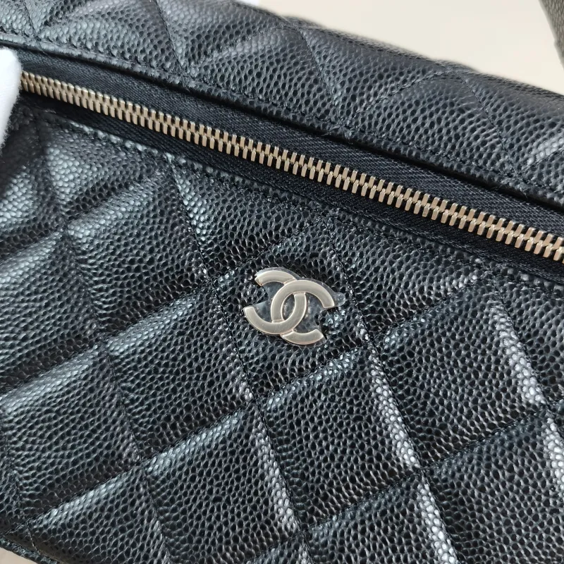 Chanel Crossbody Baglp Box Bag Top Handle Crossbody Bag Black Grained Calfskin 19.5 × 5 × 17 cm — detail view 9 of 14