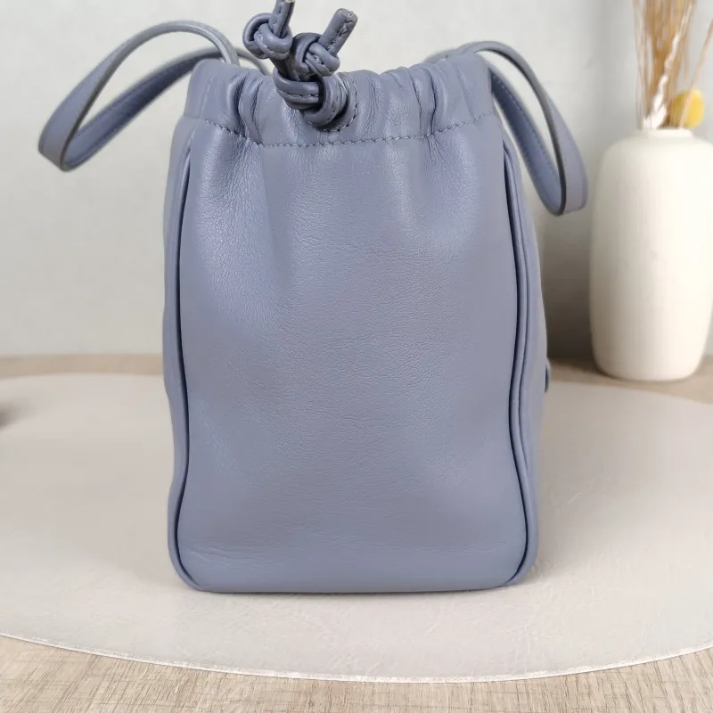 CELINE Top Handle Bag CABAS TRIOMPHE Calfskin Small 22 × 15 × 17 cm — detail view 3 of 10