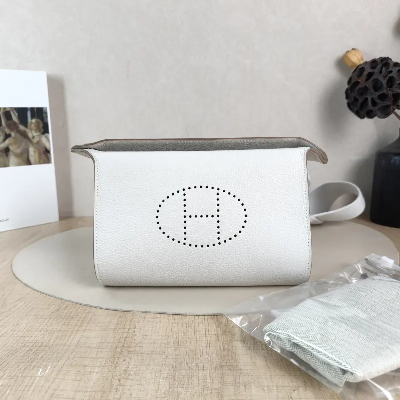 Hermès Crossbody Bag Videpoches M4 One Size 21 × 4 × 14 cm B — cover view 6 of 6