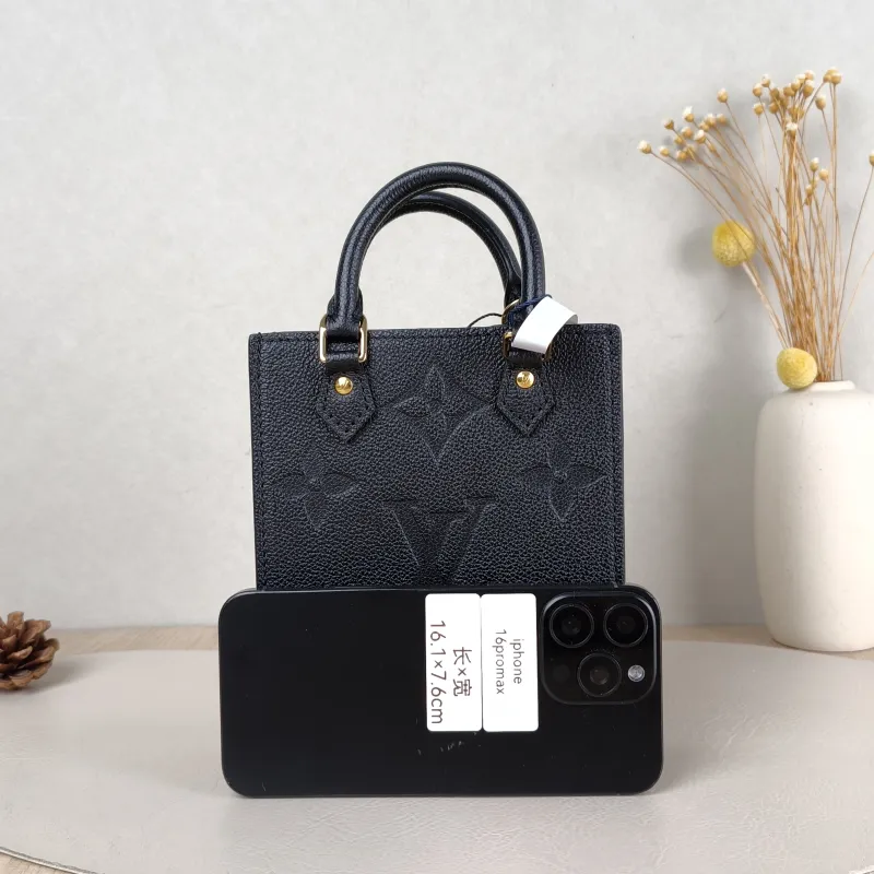Louis Vuitton Crossbody Bag PETIT SAC PLAT Mini Black Calfskin Mini 14 × 5 × 17 cm — cover view 2 of 5