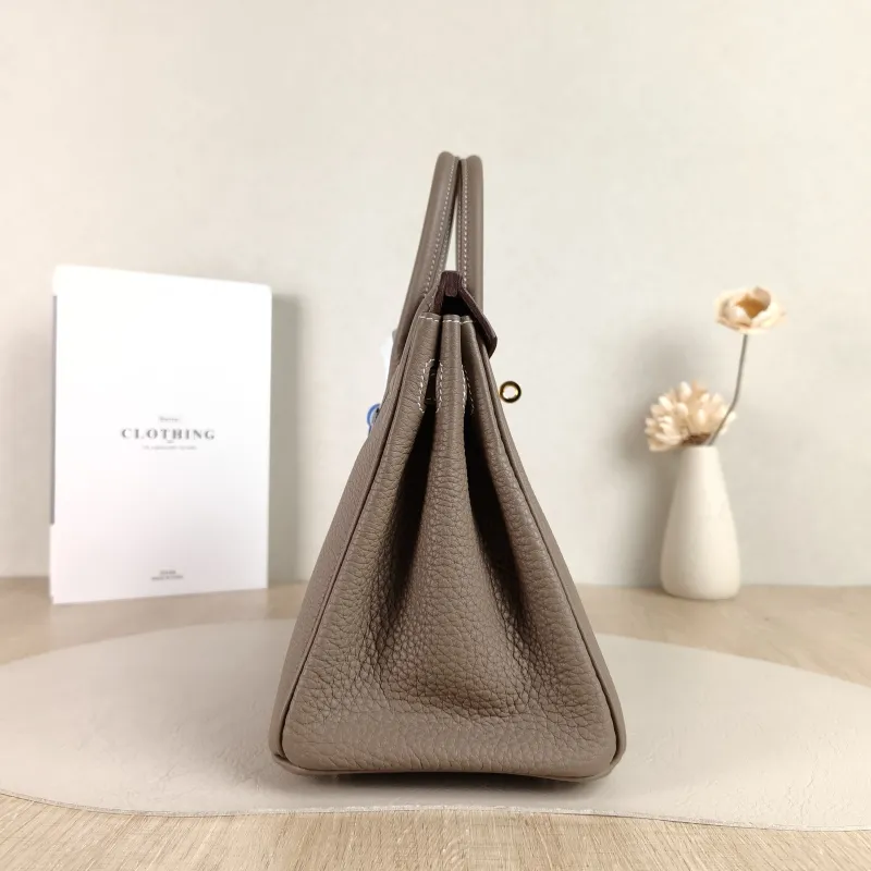 Hermès Top Handle Bag Birkin 25 Gold-Tone Hardware Togo Calfskin Small 25 × 13 × 20 cm K — detail view 1 of 11