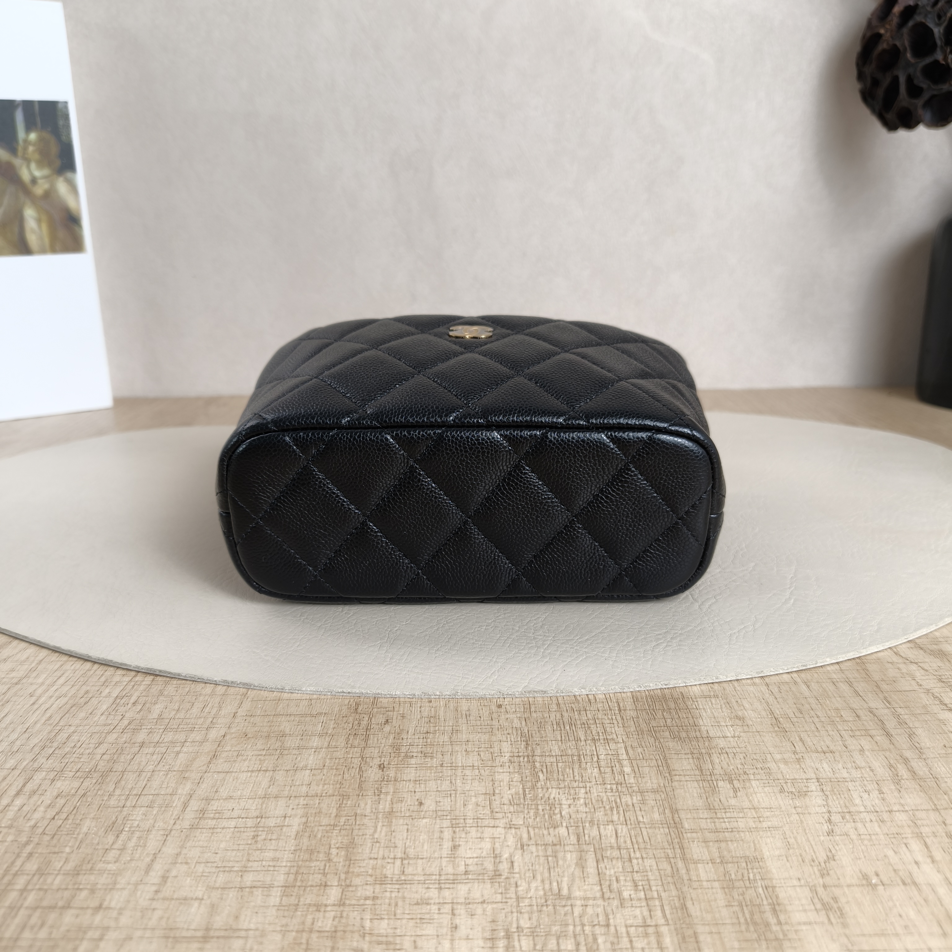 Chanel Pre-Owned Bag · DS60606576 — cover view 2 of 10