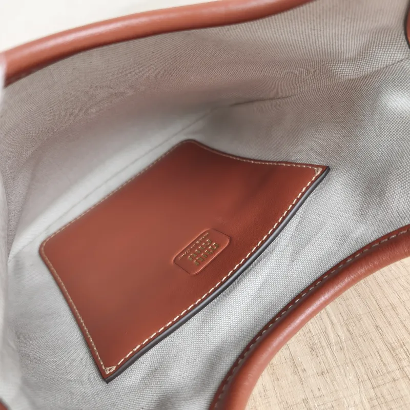 Miumiu Shoulder Bag IVY Tote Shopping Tote Calfskin Mini 20*24 — detail view 3 of 11