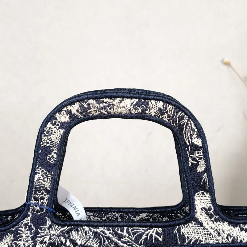 DIOR Top Handle Bag Book Tote Colorblock Canvasmini22.5 × 6 × 15 cm — detail view 5 of 9