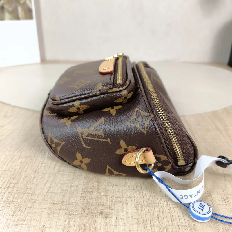 Louis Vuitton Crossbody Bag Bumbag Belt Bag Monogram PVC Mini 17 × 9.5 × 12 cm — detail view 7 of 10