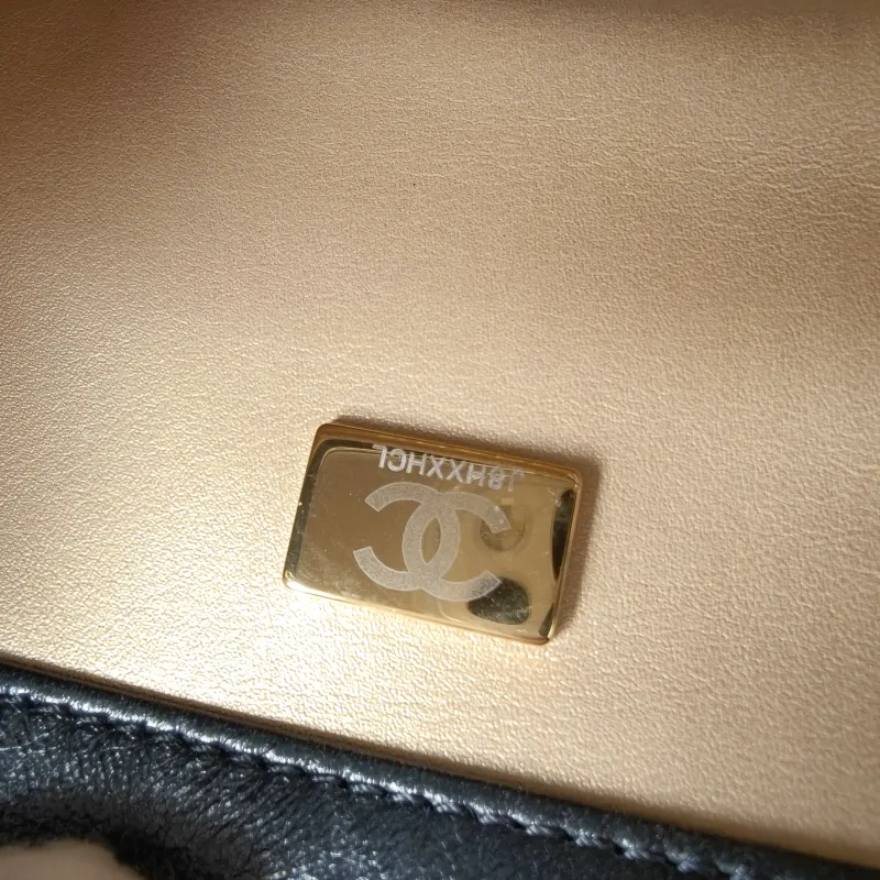 Chanel Shoulder Bag Editioncf Black Lambskin One Size 24 × 7 × 14.5 cm — detail view 8 of 13