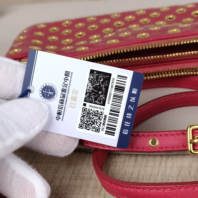 Miumiu Crossbody Bag Red Calfskin One Size20.5 × 2 × 11.5 cm — detail view 1 of 12