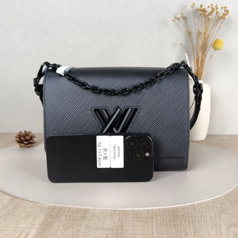 Louis Vuitton Crossbody Bag Twist Black Epi Embossed Calfskin Medium23 × 9.5 × 17 cm — cover view 3 of 6