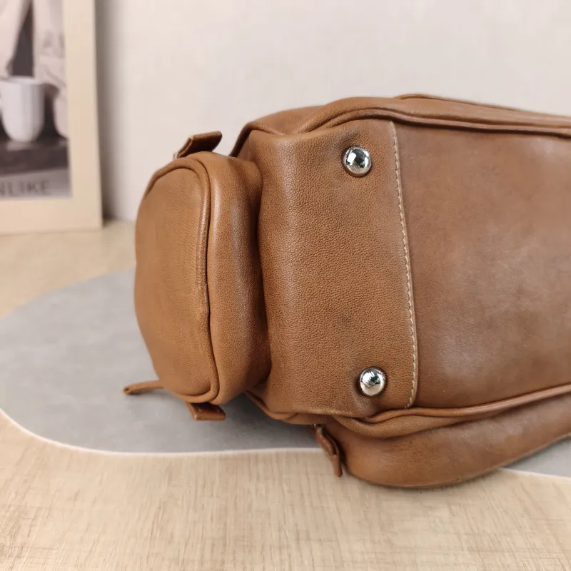 Miumiu Top Handle Bag Pocket Top Handle Bag Caramel SL ambskin One Size 32 × 14 × 22 cm — detail view 2 of 13