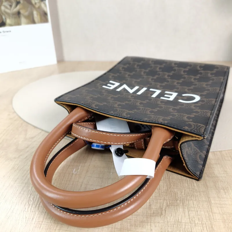 CELINE Crossbody Bag CABAS Mini Monogram PV Cmini17 × 4 × 20.5 cm — detail view 11 of 12