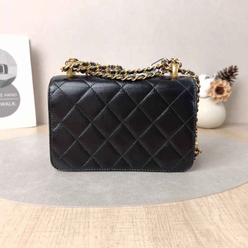 Chanel Crossbody Bag Black Calfskin Small19 × 8 × 12 cm — cover view 2 of 5