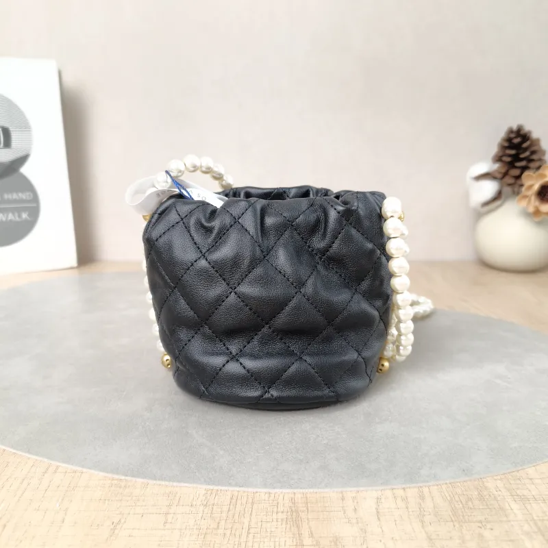 Chanel Crossbody Bag Crossbody Bag Black Calfskinmini12 × 11 × 11 cm — cover view 4 of 6