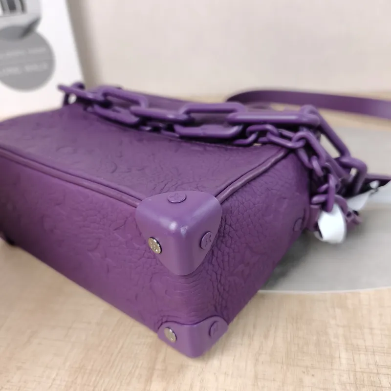 Louis Vuitton Crossbody Bag SOFT TRUNK Box Calfskinmini 18.5 × 8 × 13 cm — detail view 3 of 15