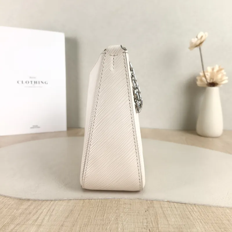Louis Vuitton Crossbody Bag MARELLE White Epi Embossed Calfskin Small 25 × 8 × 15 cm — detail view 2 of 11