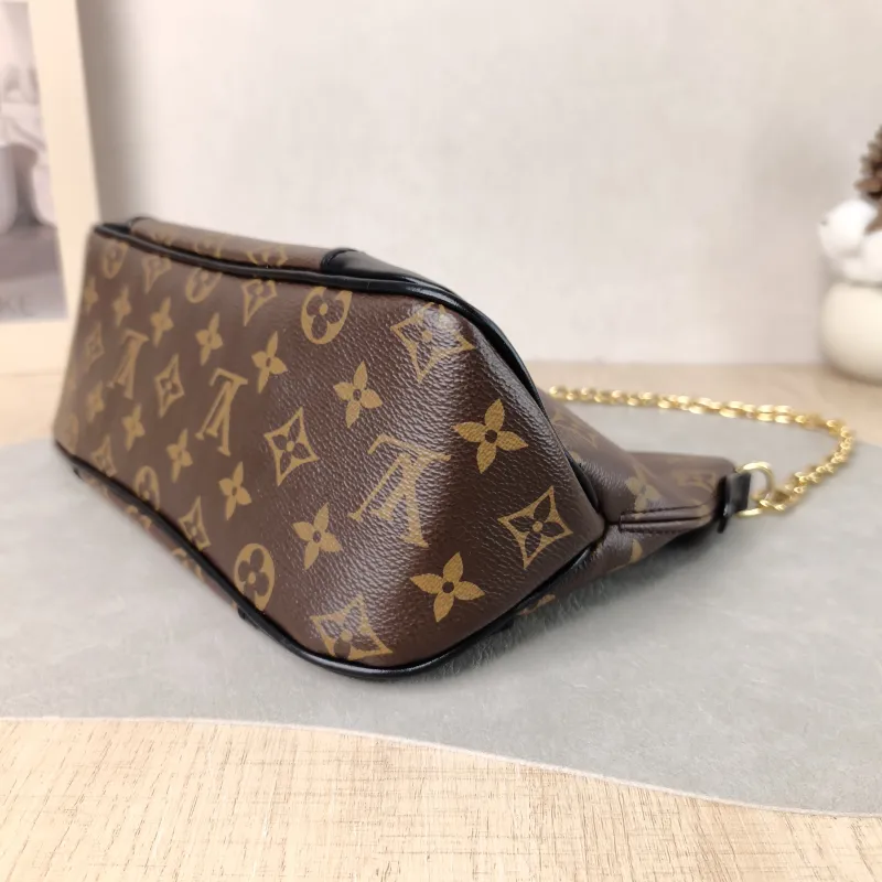 Louis Vuitton Crossbody Bag Boulogne PVC Small 26 × 9.5 × 16 cm — detail view 2 of 14