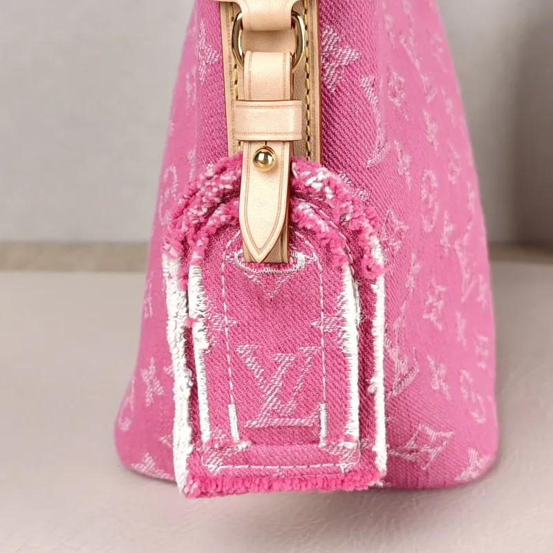Louis Vuitton Top Handle Bag ALL IN BB Red BB 16 × 12 × 18 cm — detail view 9 of 11