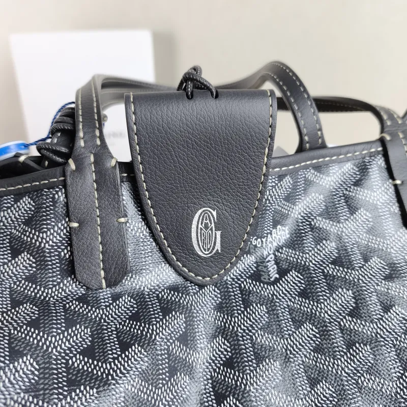 GOYARD Shoulder Bag SAINT LOUIS Shopping Tote Grey PVC Small 34 × 15 × 28 cm — detail view 7 of 11