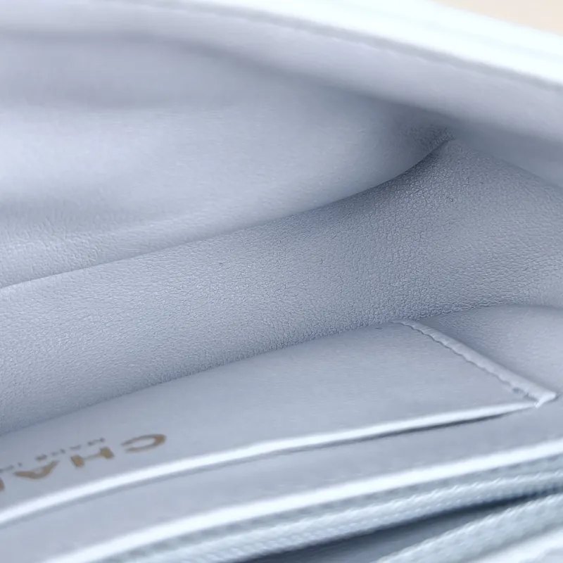 Chanel Crossbody Bag Classic Flap Large Mini CF Mini Collection Crossbody Bag Lambskinmini18 × 5 × 12 cm — detail view 4 of 15
