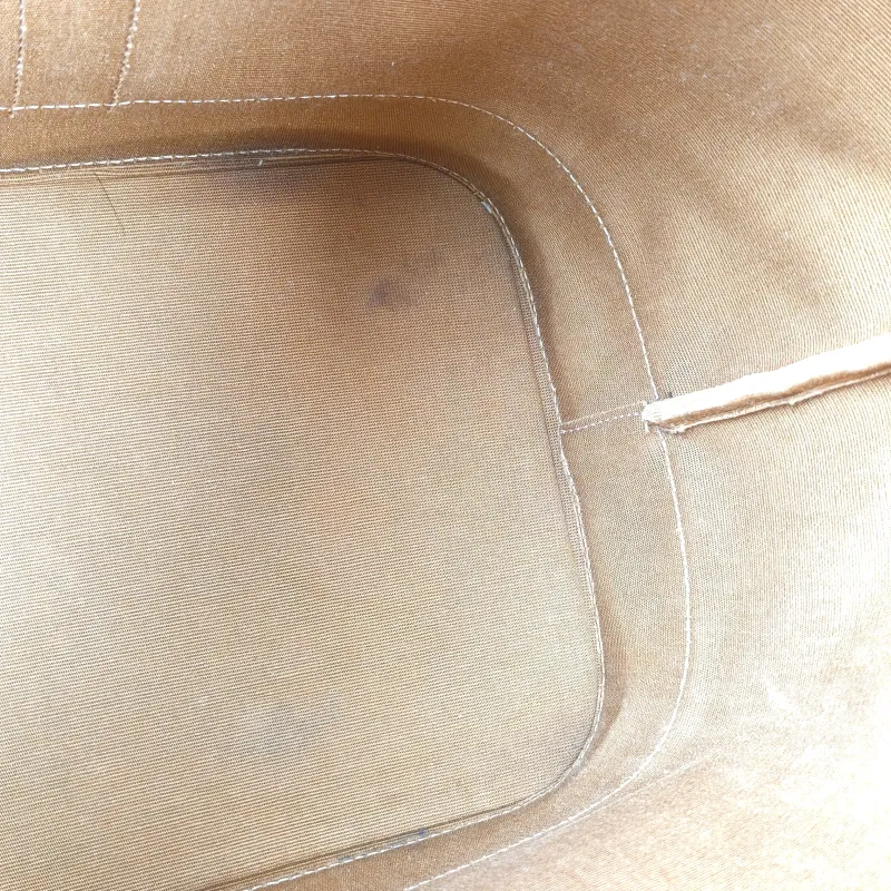 CELINE Crossbody Bag Triomphe Bucket Bag Monogram PVC Medium 24 × 18 × 27 cm — detail view 10 of 10