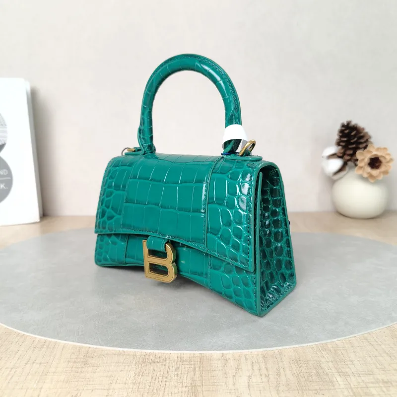 BALENCIAGA Crossbody Bag Hourglass Hourglass Bag Green Calfskinmini19 × 5 × 12 cm — cover view 2 of 5
