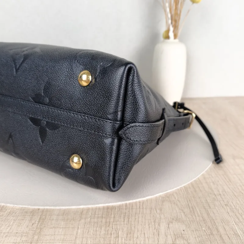 Louis Vuitton Crossbody Bag Carryall Black Calfskin Small29.5 × 12 × 24 cm — detail view 5 of 13