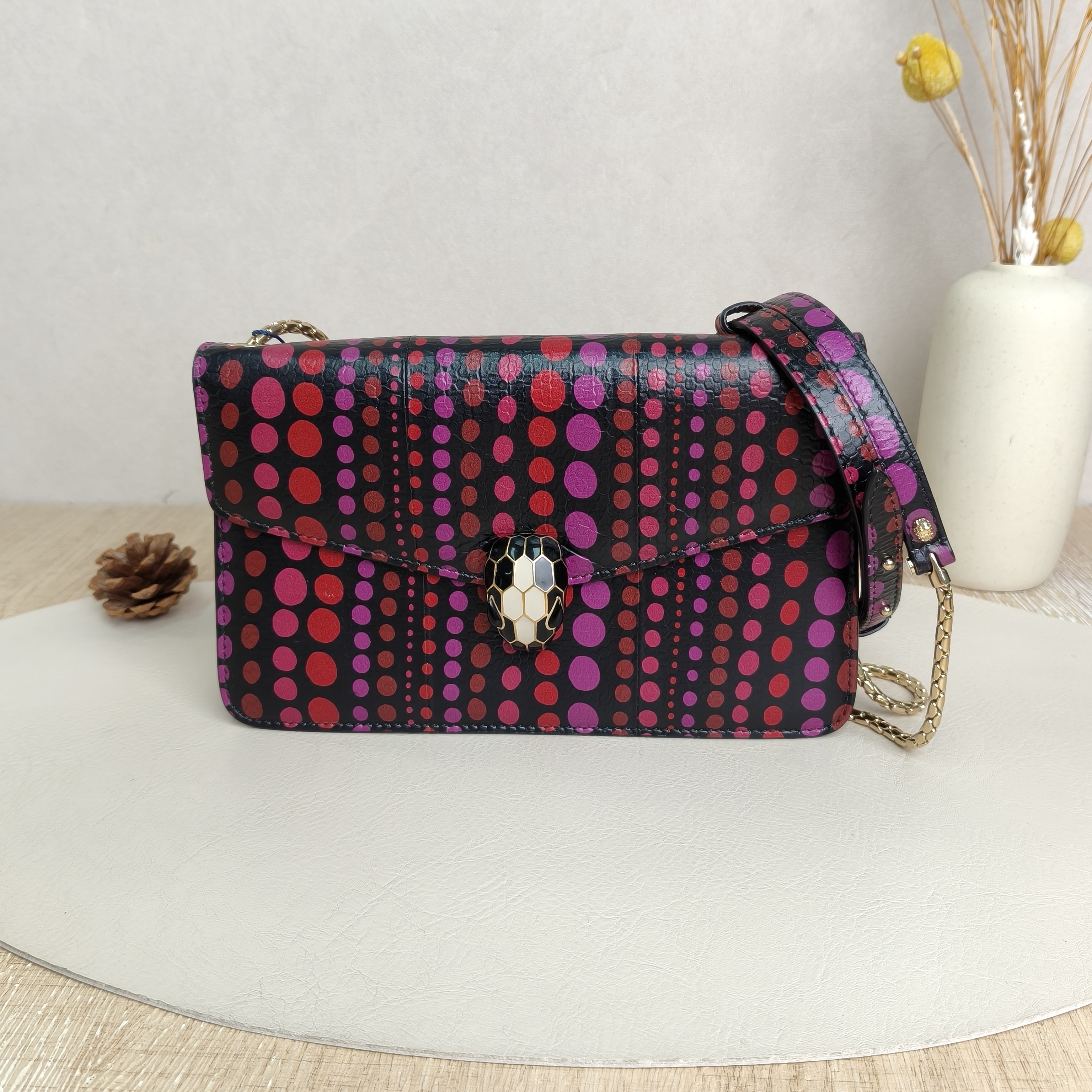 Bvlgari Serpenti Forever Crossbody Bag Small Colorblock · 22 × 4 × 14 cm