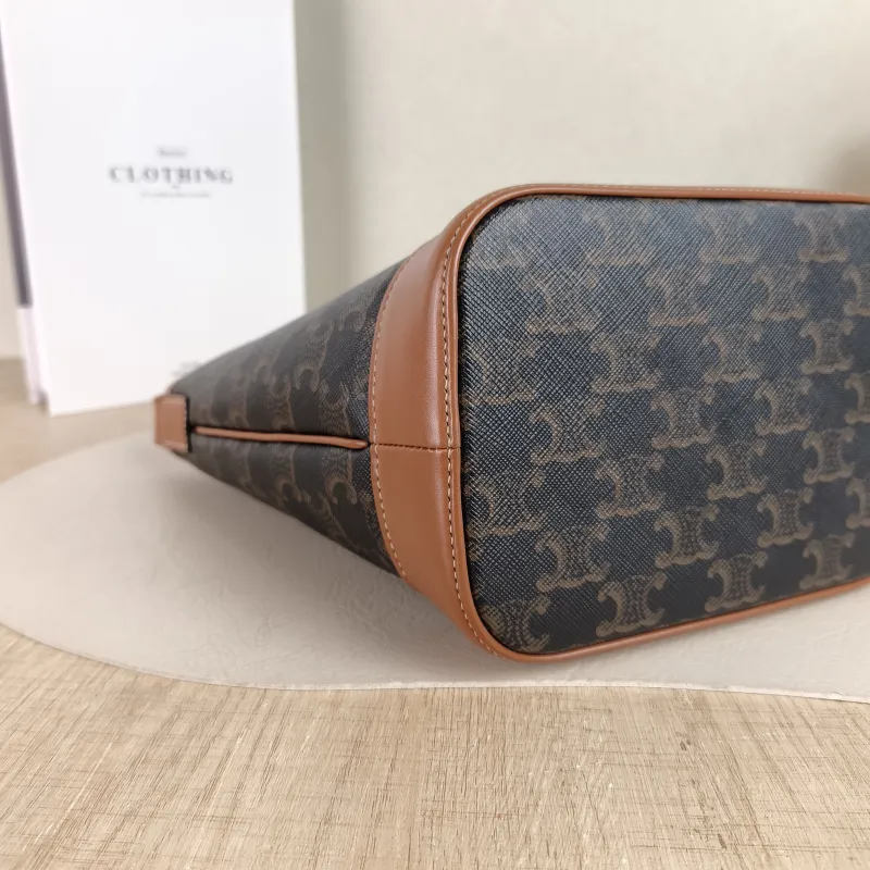 CELINE Crossbody Bag Triomphe Bucket Bag Monogram PVC Small22 × 13 × 26 cm — detail view 6 of 10